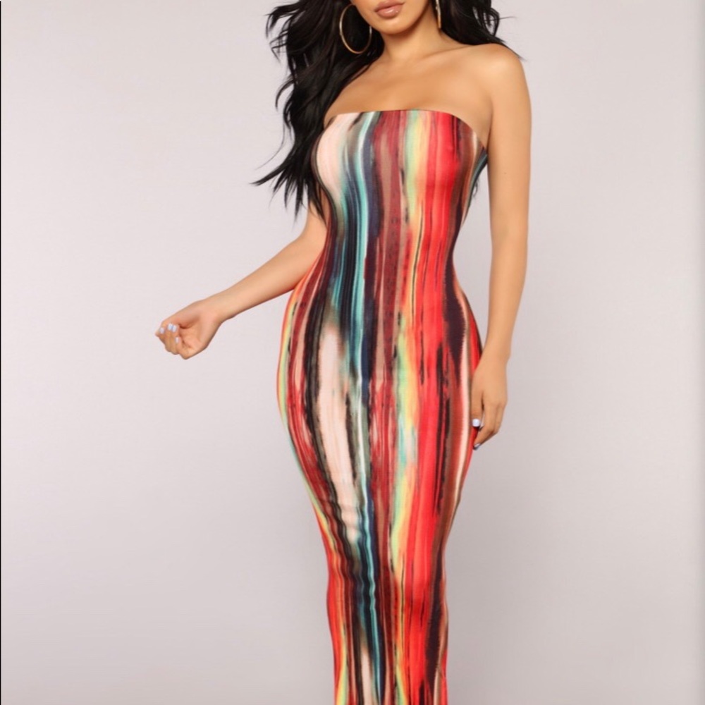 Fashion Nova Work of Art Dress- Red/Multi